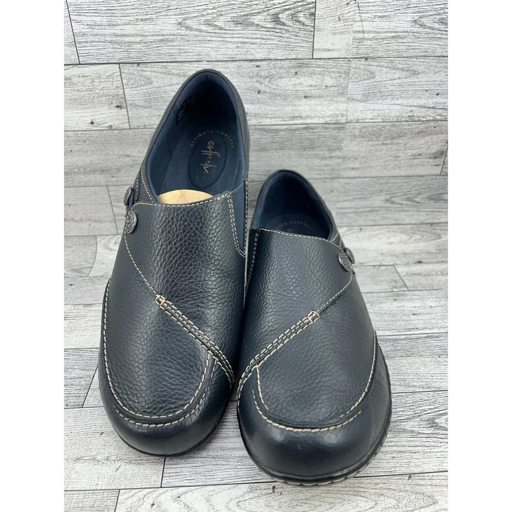 Clarks Collection Navy Leather Slip On Loafers Women 10W Ultimate Comfort Button